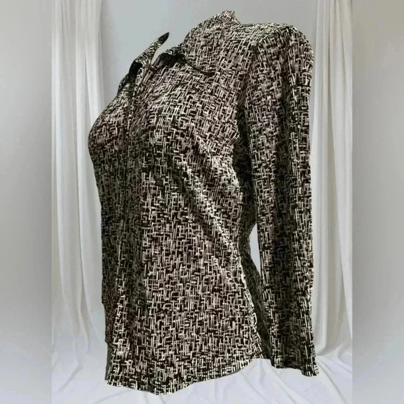 💟Women’s Pleated Button Down Blouse - Picture 2 of 11